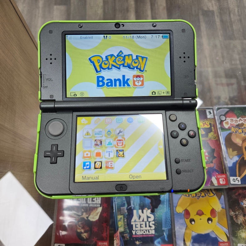 “New” Nintendo 3ds XL System with Yoshi Shell Protector (Has Pokmon Bank) Comes with Charger
